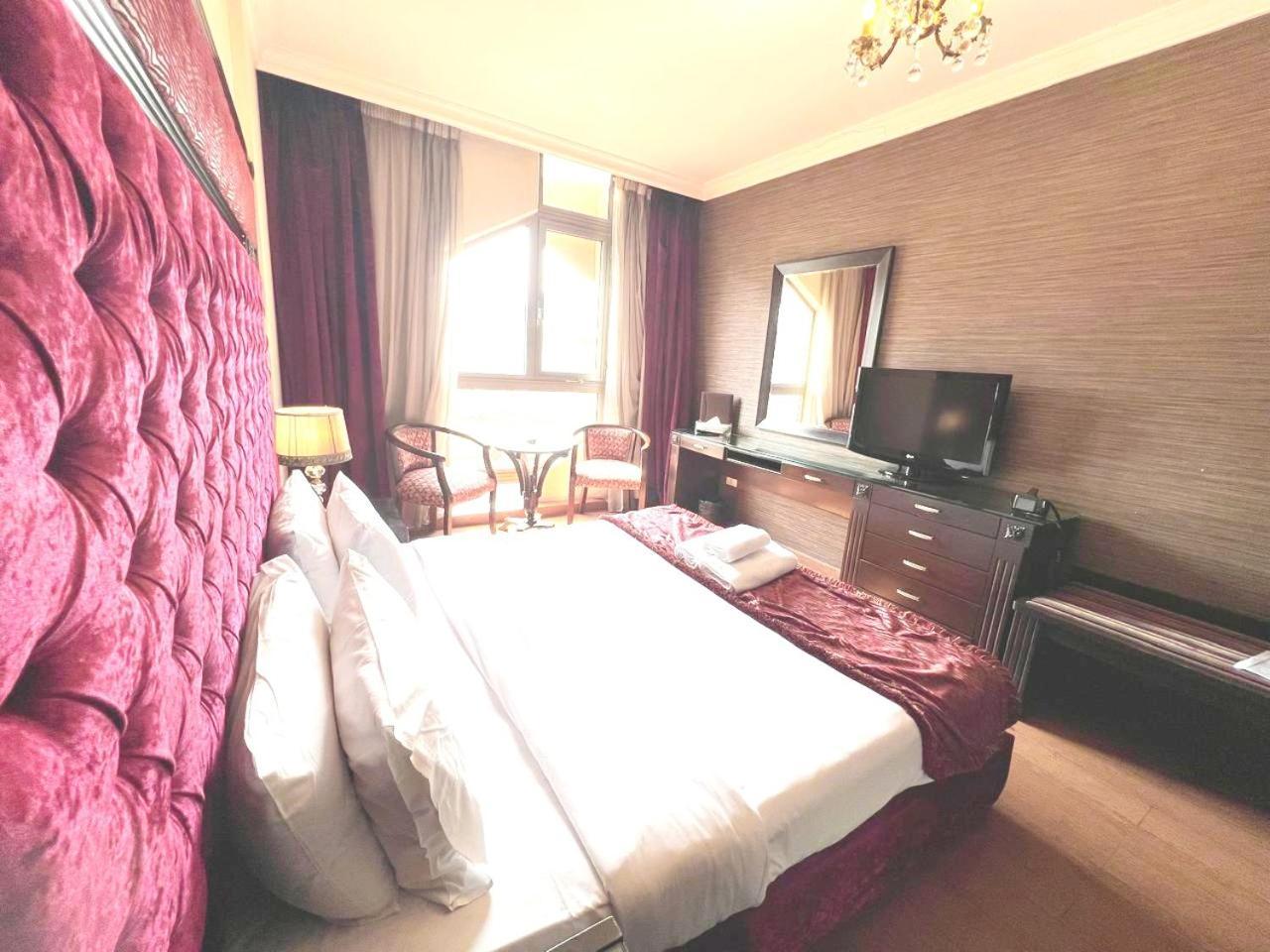 Queens Suite Hotel Beirut Exterior foto