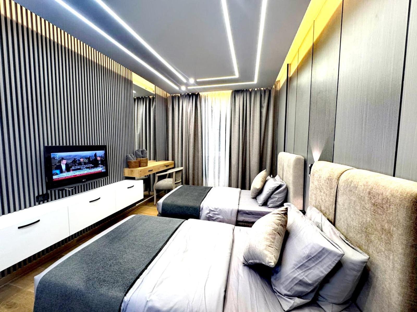 Queens Suite Hotel Beirut Exterior foto