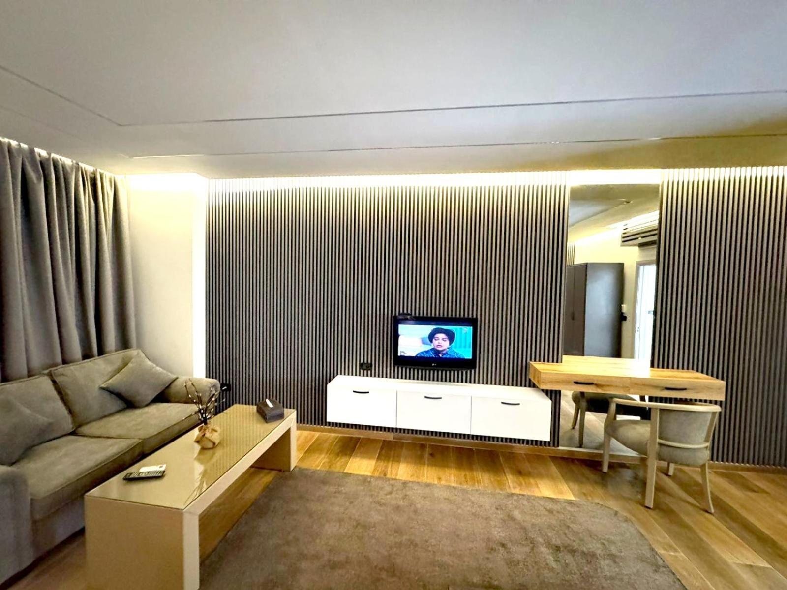 Queens Suite Hotel Beirut Exterior foto