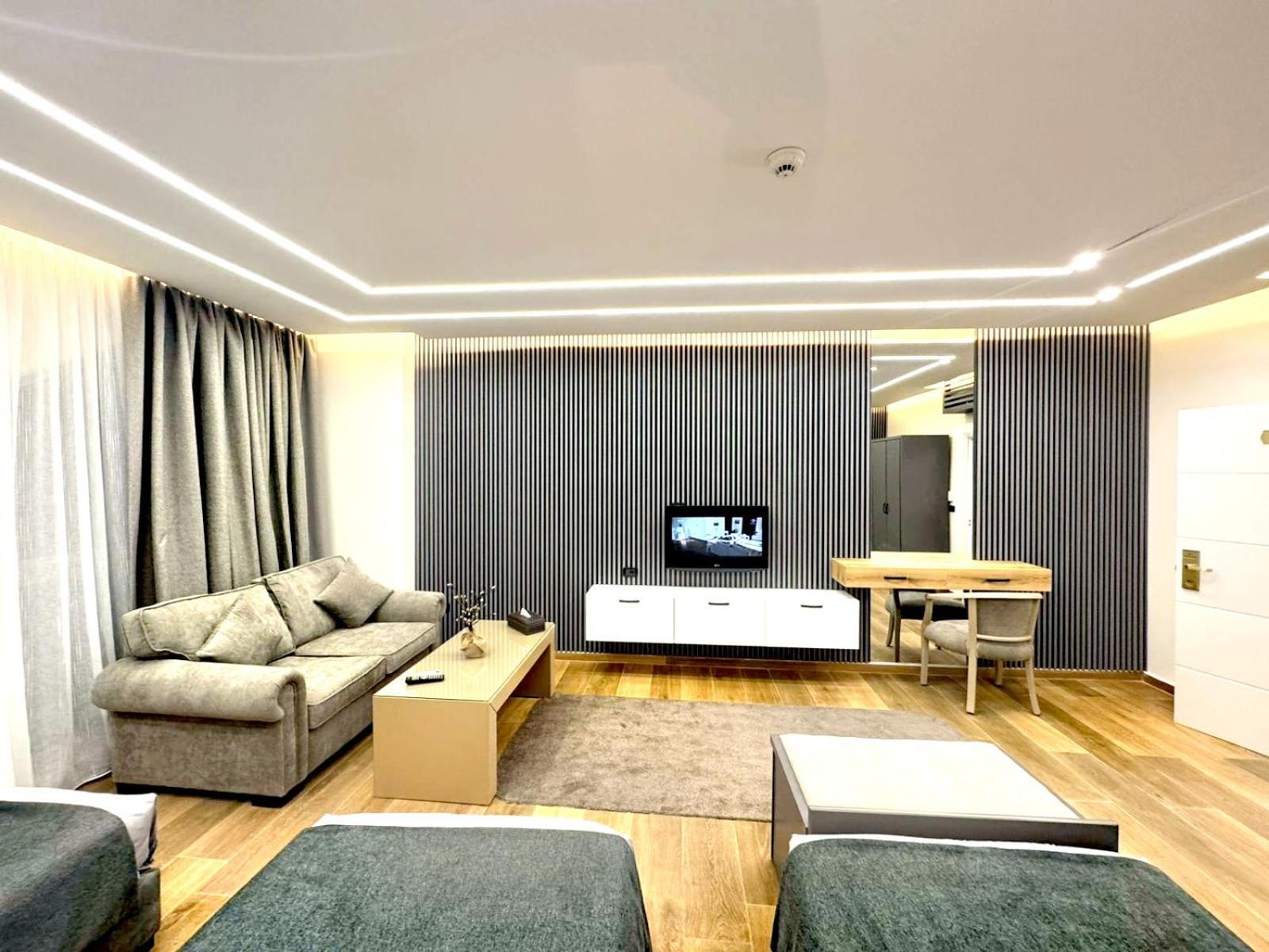 Queens Suite Hotel Beirut Exterior foto