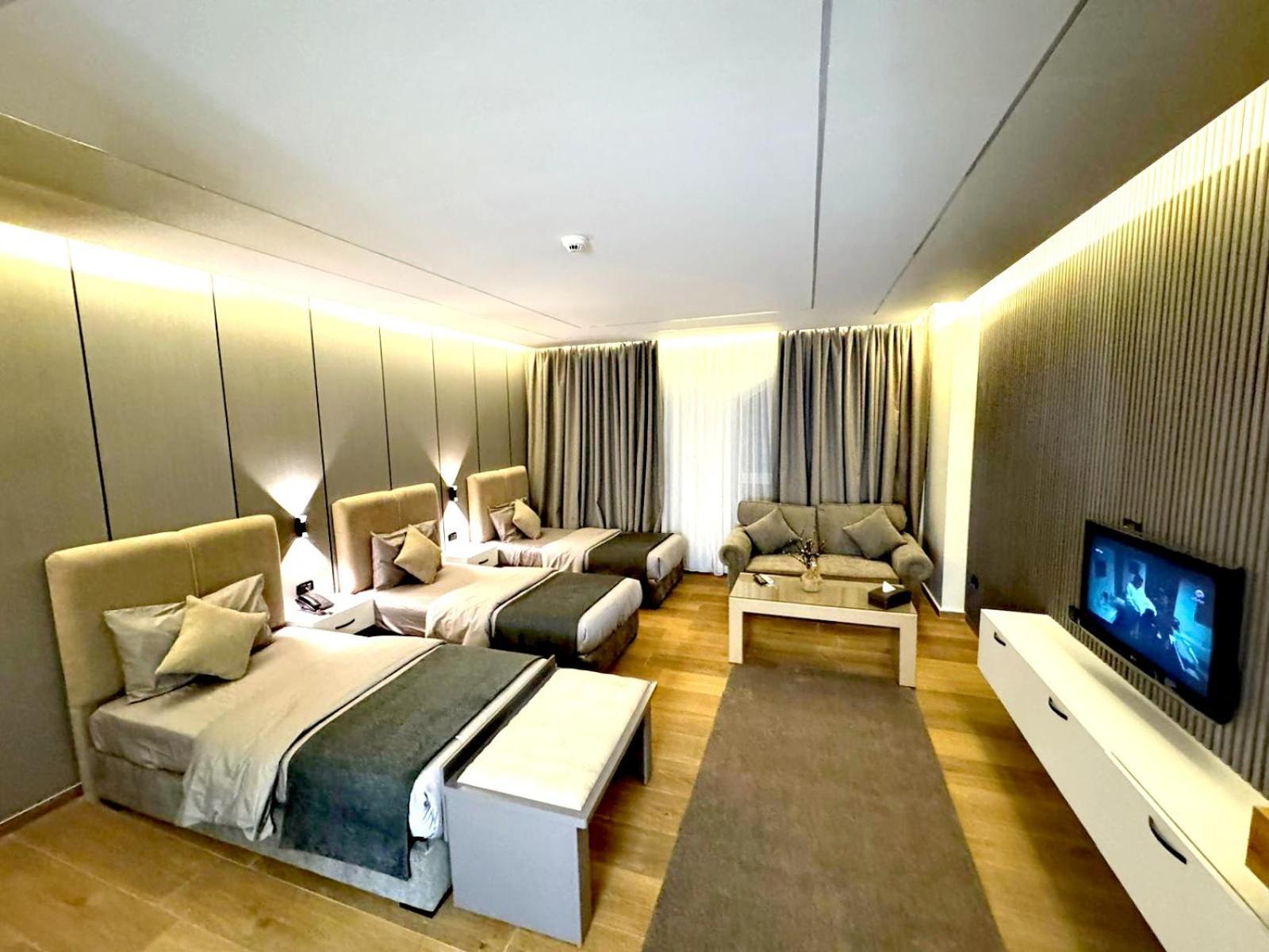Queens Suite Hotel Beirut Exterior foto